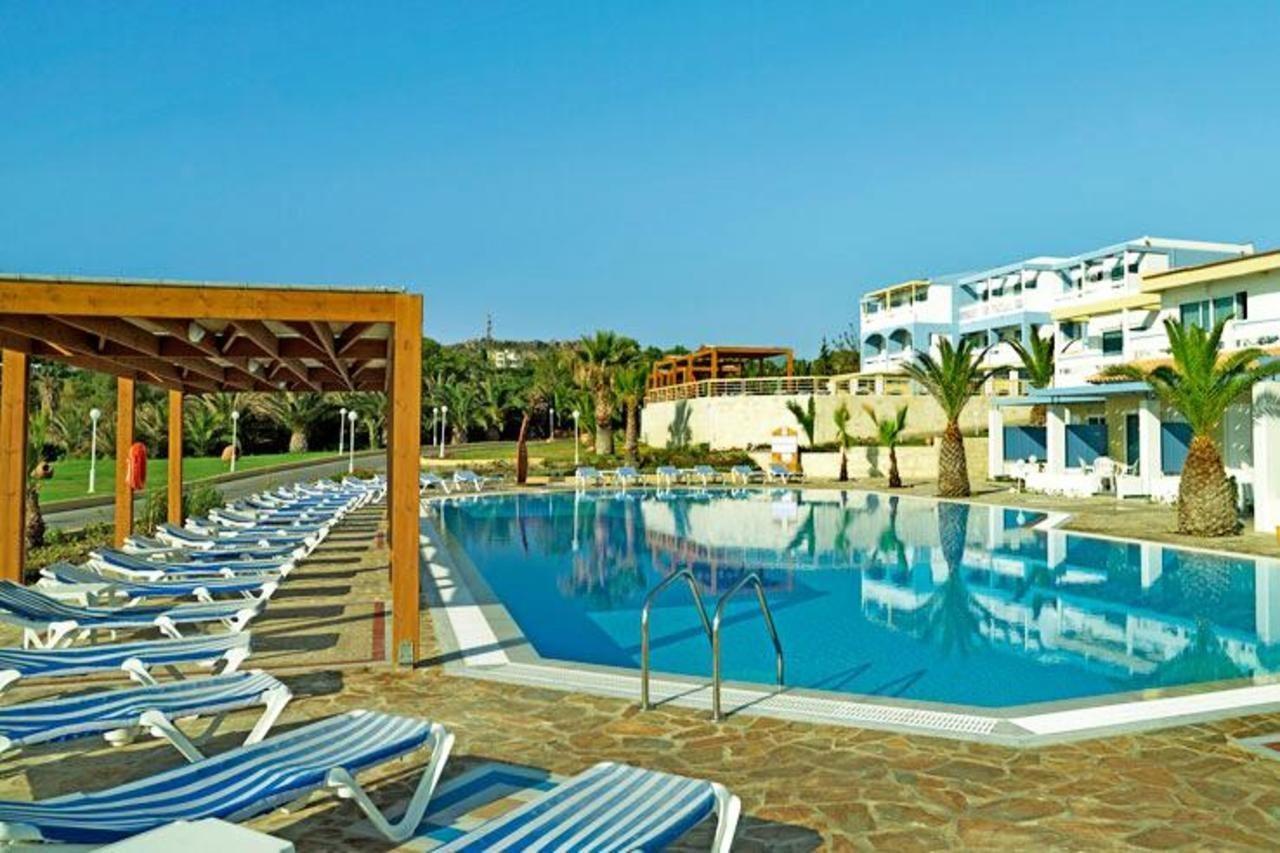 Helea Family Beach Resort Mourátagas Exterior photo